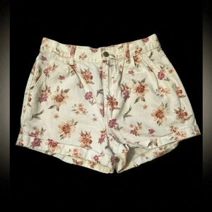 American Eagle Floral High Rise Mom Short 3” Size 8